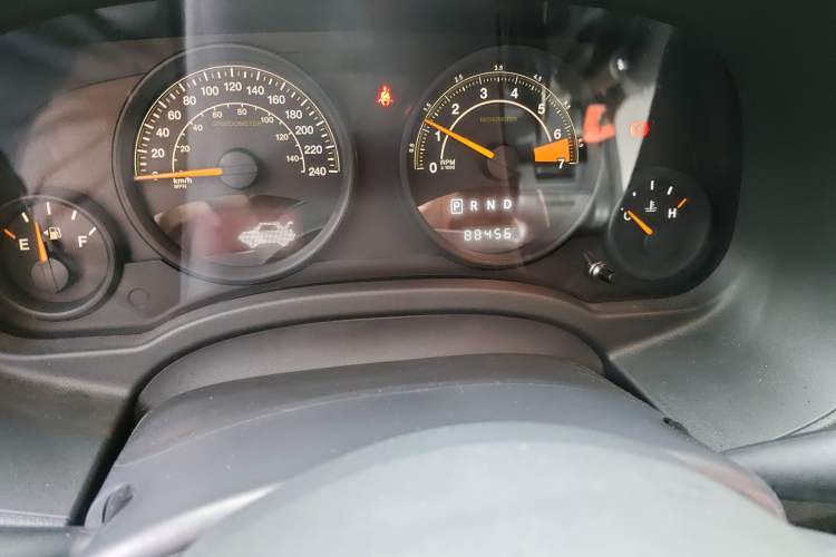 Used Jeep Compass 2013 2.4L four-wheel-drive sport version