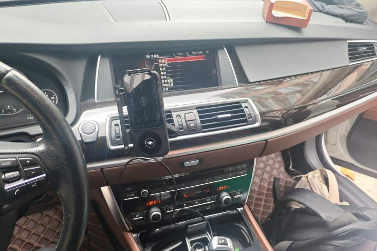 Used BMW 5 Series GT 2014 528i Leading Model