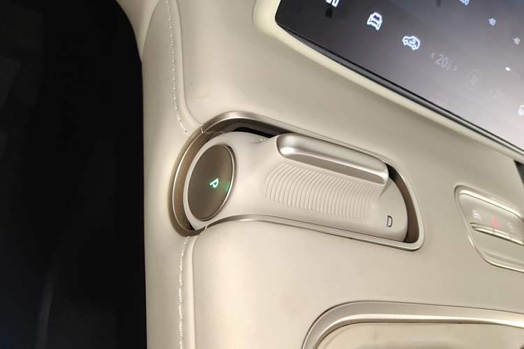 Used Nio ES6 2023 75 kWh
