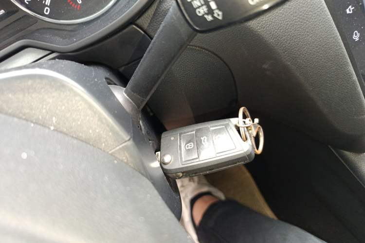 Used Skoda Octavia 2017 1.6L Automatic Chuanxing Edition Vehicle Key