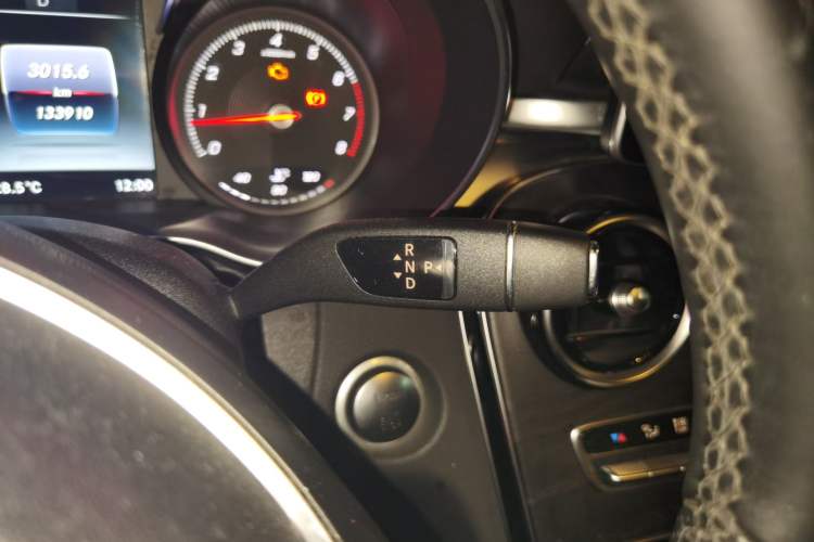 Used Mercedes-Benz C-Class 2016 C 200 L Sport Edition Gear Lever