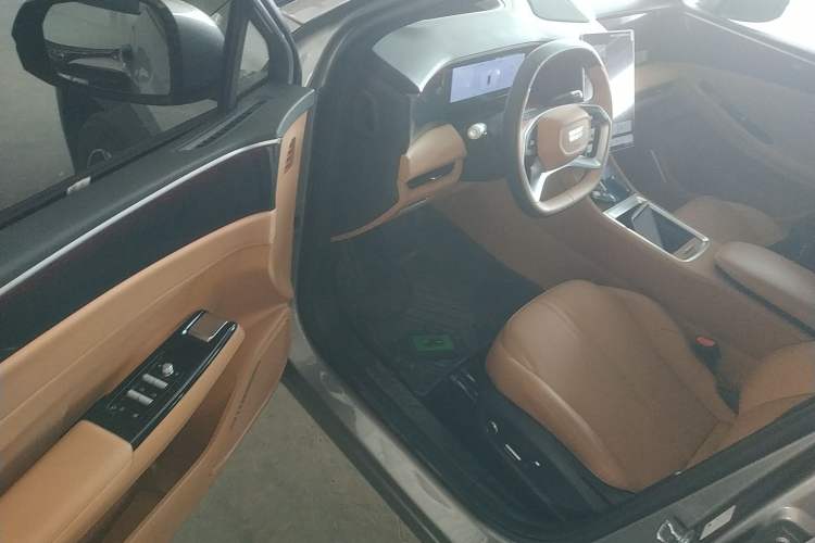 Used Geely Galaxy L7 2025 EM-i 115km Exploration+ Edition
