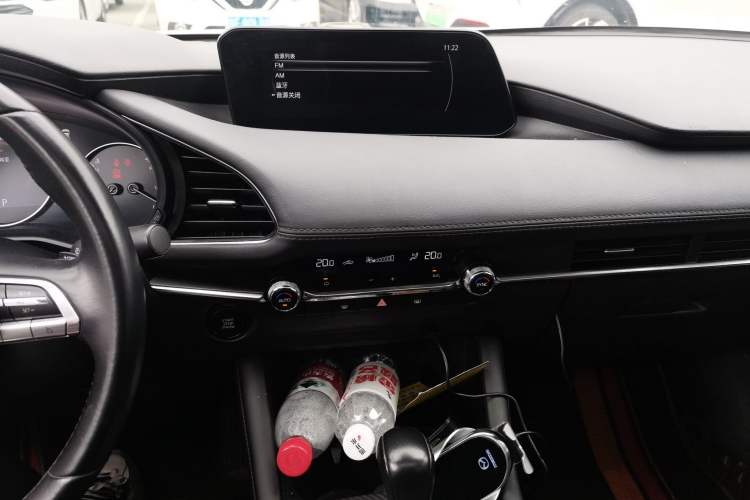 Used Mazda 3 Axela 2021 2.0L Automatic Zhiya Edition Audio And AC Panel