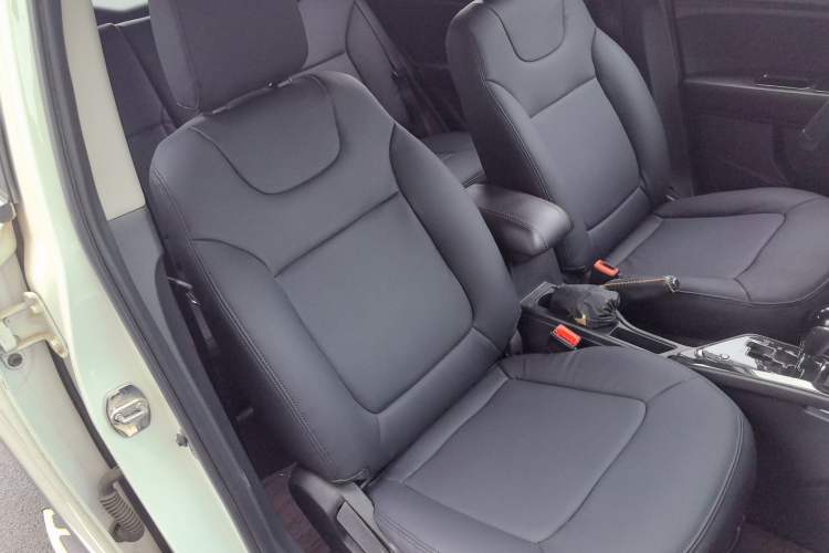 Used JAC Group Refine S3 2016 1.5L CVT Luxury Model Right Front Seat