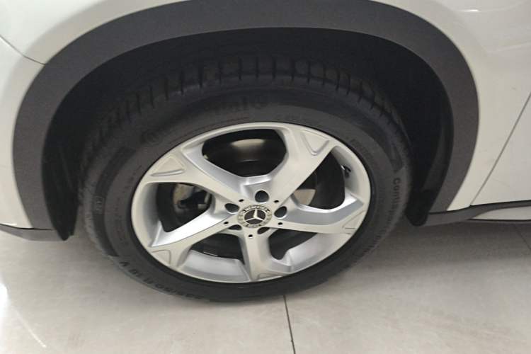 Used Mercedes-Benz GLA 2017 GLA 200 Sport Edition Left Front Wheel Hub