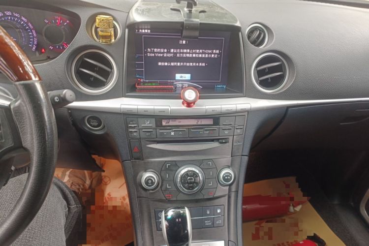 Used Luxgen Great 7 SUV 2014 2.2T Four-Wheel Drive Prestige Version Audio And AC Panel