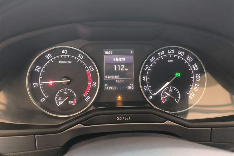 Used Skoda Superb 2016 TSI330 DSG Innovation Edition
