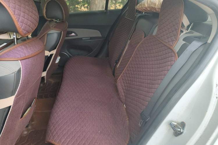 Used Chevrolet Cruze 2013 1.8L SE AT Left Rear Seat