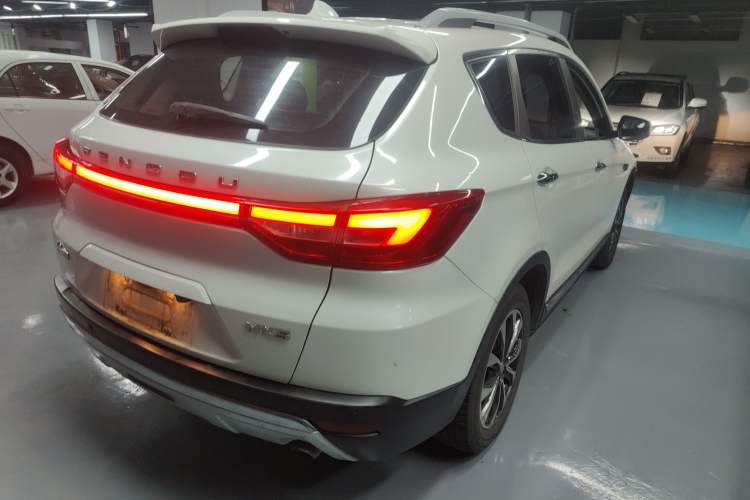 Used Dongfeng Fengdu MX5 2016 1.4T Manual Luxury Edition