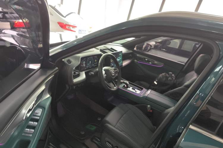 Used GAC Trumpchi GS8 2022 Flagship Series 2.0 TGDI Two-Wheel-Drive Prestige Edition (7 Seats)
