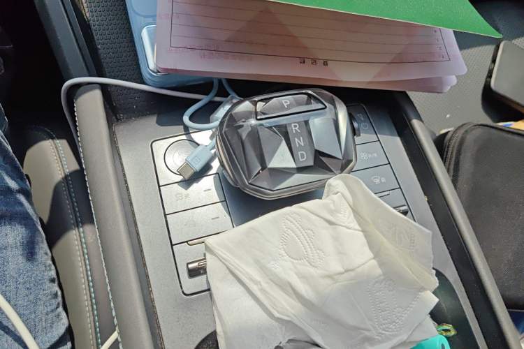 Used BYD Qin L 2024 DM-i 80KM Leading Model Gear Lever