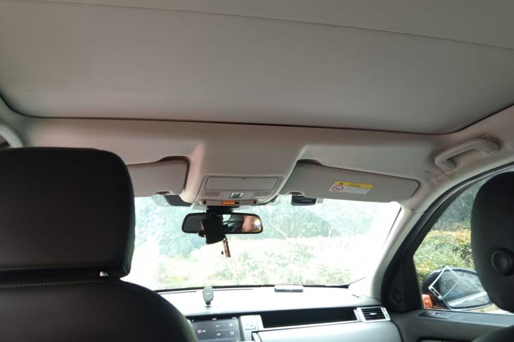 Used Land Rover Discovery Sport 2019 240 PS PURE Edition China V Standard