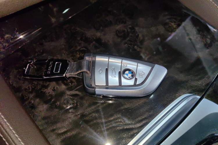 Used BMW 5 Series 2022 Restyled 525Li Luxury Package