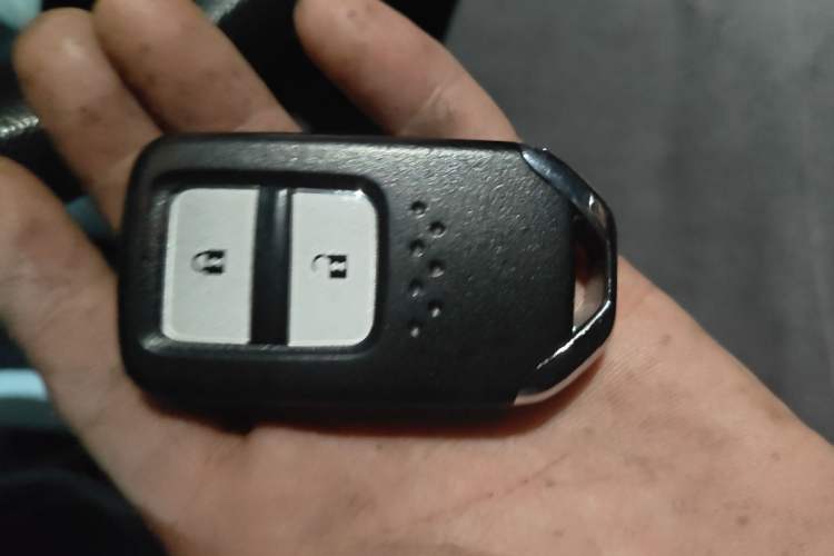 Used Honda Vezel 2017 1.8L CVT Front-Wheel Drive Pioneer Edition