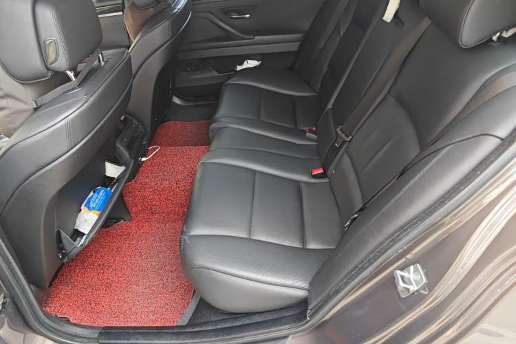 Used BMW 5 Series 2013 525Li Luxury Model