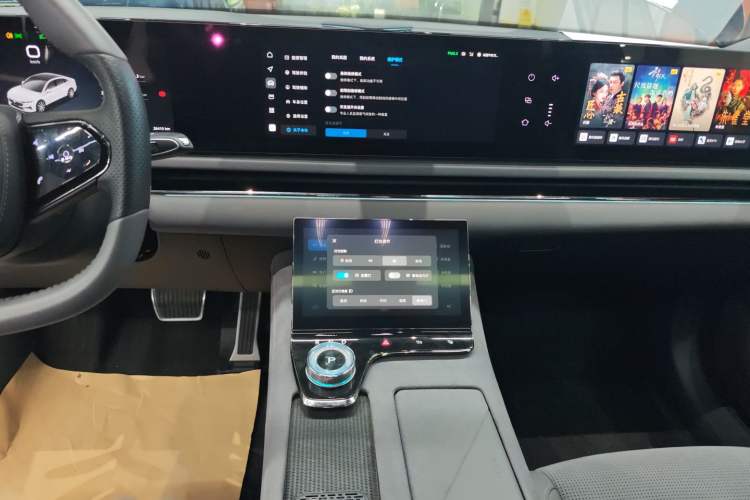 Used VOYAH PASSION 2024 PHEV Four-Wheel Drive Ultra-Long Range Flagship Model