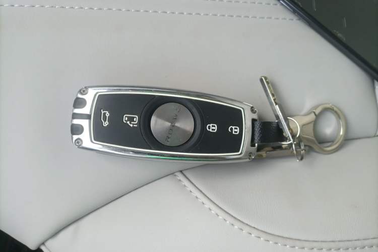 Used Roewe iMAX8 2023 400TGI Elite Edition
