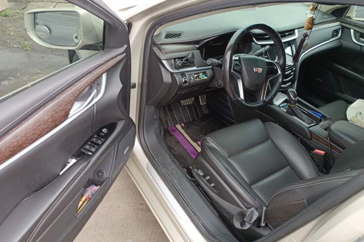 Used Cadillac XTS 2018 28T Elite Edition Driver Seat