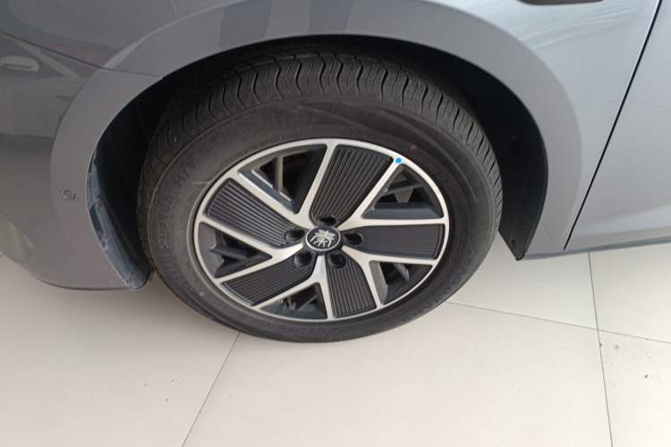 Used BYD Qin L 2024 DM-i 120KM Beyond Model
