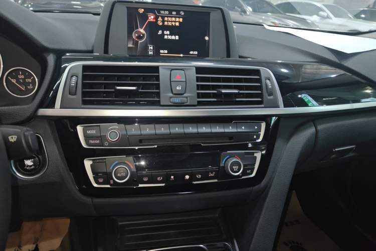 Used BMW 3 Series 2017 320Li Fashion Model
