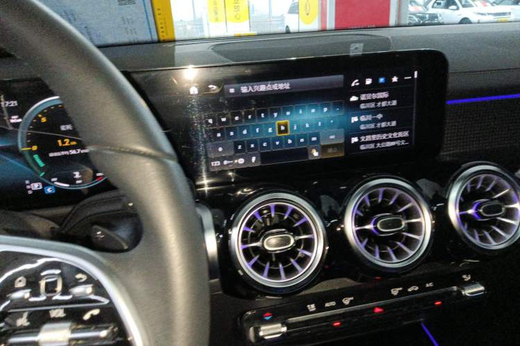 Used Mercedes-Benz GLB 2023 GLB 220 Fashion Model