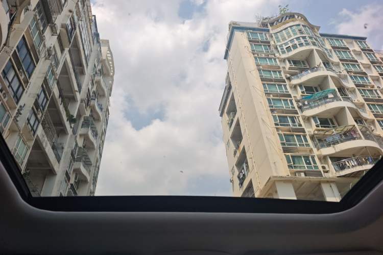 Used Mercedes-Benz R-Class 2017 R 320 4MATIC Business Edition Prestige Model