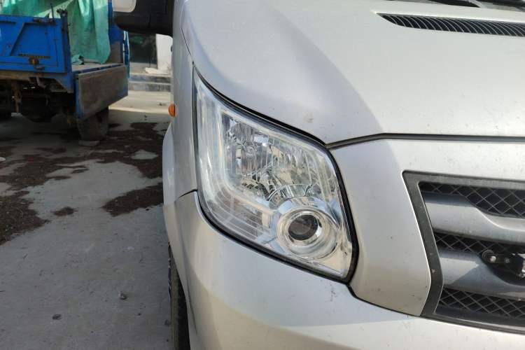 Used Foton Toano 2021 2.0T Manual Tongtu Extended-Wheelbase Mid-Roof 5/6/7-Seater 4F20TC3
