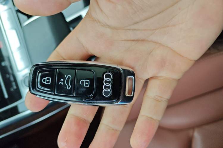 Used Audi Q7 2022 55 TFSI quattro S line Sport model