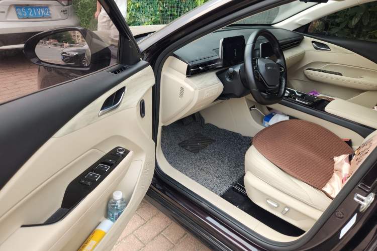 Used Wuling Xingguang 2023 70 Standard Edition Driver Seat