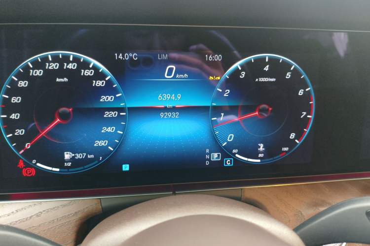 Used Mercedes-Benz E-Class 2023 E 300 L Stylish Model Odometer Close Up