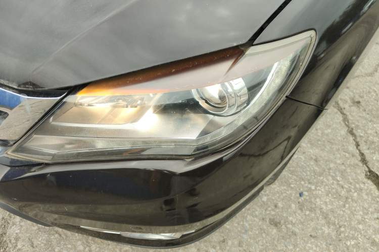 Used BYD S7 2015 2.0T Upgraded Automatic Luxury Version Left Front Headlight