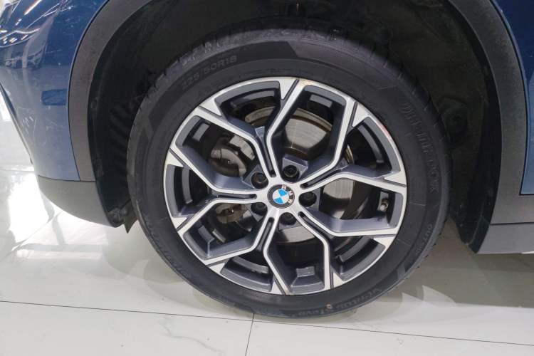 Used BMW X1 2021 sDrive20Li Premium Edition Left Front Wheel Hub