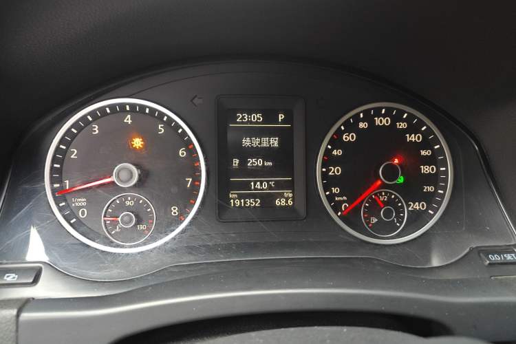 Used Volkswagen Tiguan L 2010 1.8 TSI Automatic Two-Wheel Drive Trend Edition
