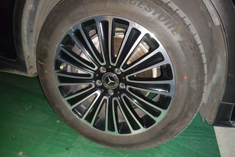 Used Mercedes-Benz GLC 2019 GLC 260 L 4MATIC Dynamic Model Right Front Wheel Hub