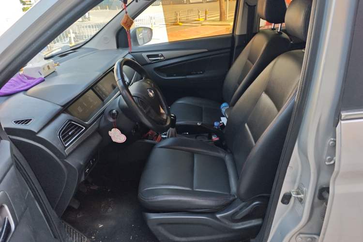 Used CHANGAN KAICHENG Oushang A600 2016 1.5L Manual Luxury 7-Seater Left Front Seat