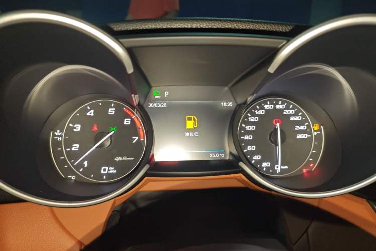 Used Alfa Romeo Giulia 2021 2.0T 280HP Luxury Edition
