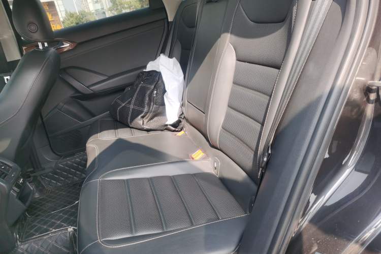 Used Volkswagen Tharu 2020 280TSI Two-Wheel Drive Luxury Plus Version China VI Standard
