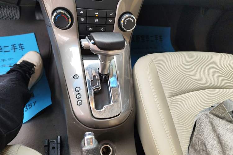 Used Chevrolet Cruze 2015 1.5L Classic SE AT
