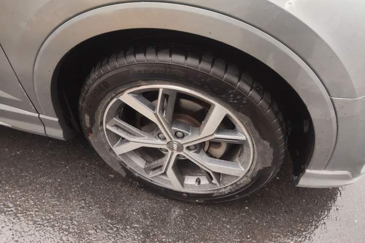 Used Audi Q3 2020 40 TFSI Fashion Dynamic Model