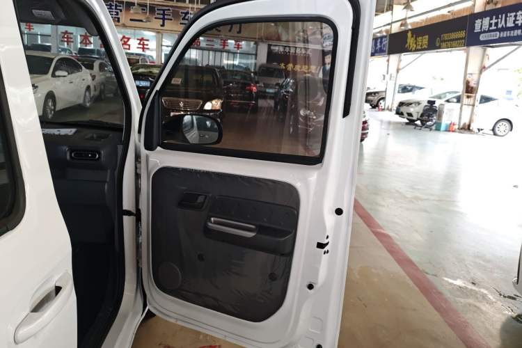 Used Wuling Zhiguang New Energy 2025 Standard Model