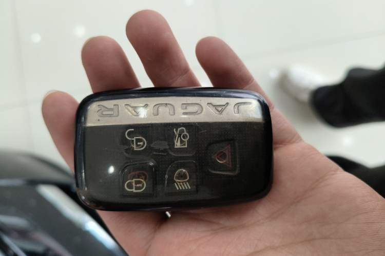 Used Jaguar XJ 2016 XJL 3.0 SC Two-Wheel-Drive Elegant Business Edition
