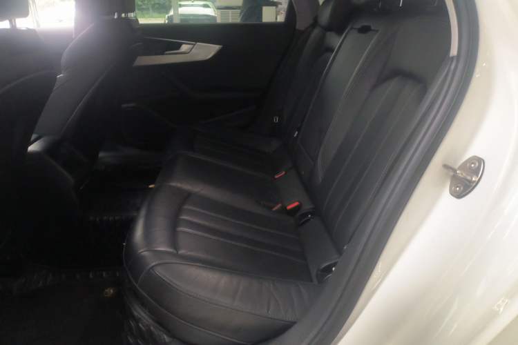 Used Audi A4L 2022 40 TFSI Fashion Dynamic Model Left Rear Seat