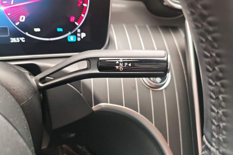 Used Mercedes-Benz C-Class 2023 C 260 L Sport Edition Gear Lever