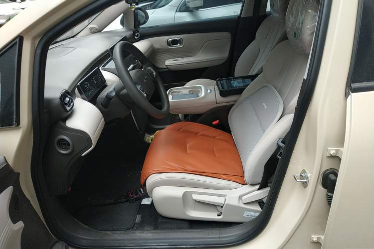 Used AION UT 2025 330 Starlight Edition