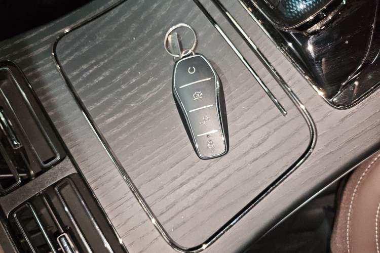 Used BYD Han 2022 DM-i 121KM Luxury Model
