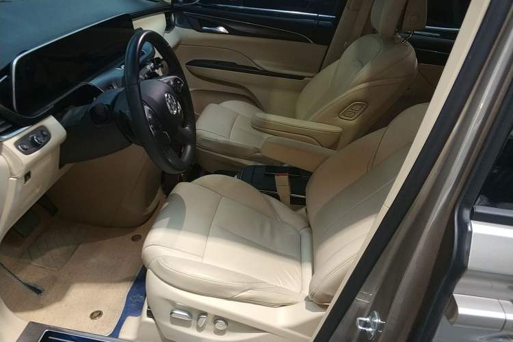 Used Buick GL8 2023 ES Lu Zun Deluxe and Yue Edition