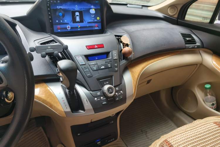 Used Honda Odyssey 2009 2.4L Comfort Edition Audio And AC Panel