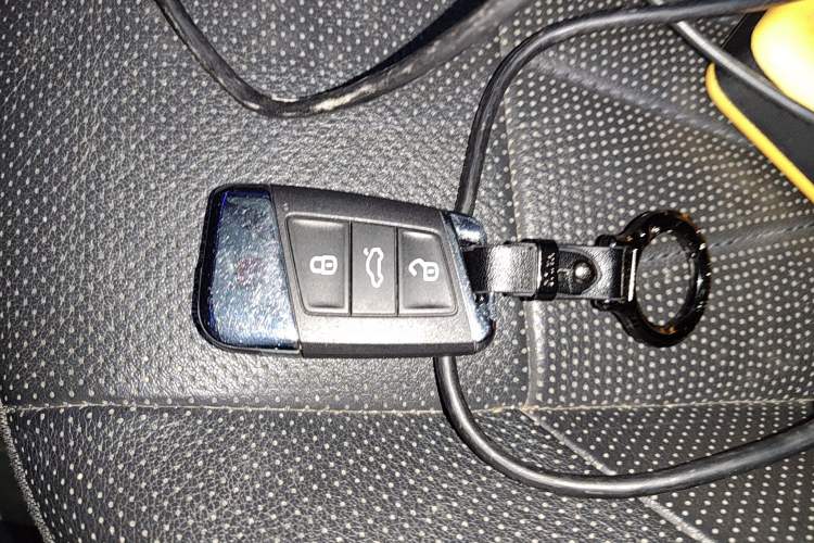 Used Volkswagen Passat 2022 330TSI Luxury Edition Vehicle Key