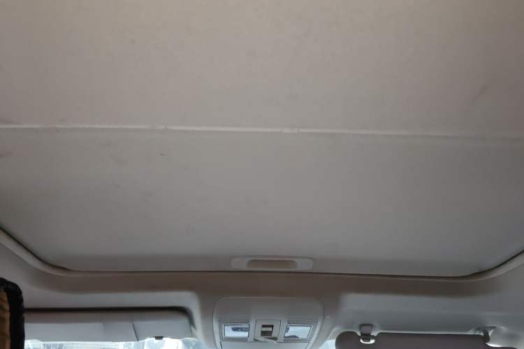 Used Mazda 3 Axela 2017 Sedan 1.5L Automatic Luxury Model Emission Standard China V Headliner