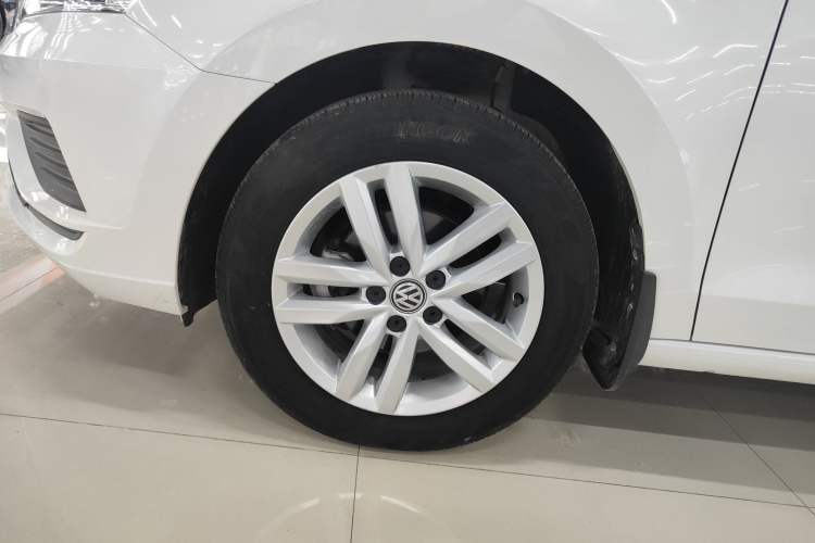Used Volkswagen Jetta 2019 Dream Edition 1.5L Automatic Fashionable Version Left Front Wheel Hub